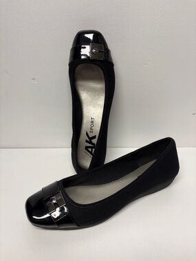 Anne Klein AK Sport Flat size 9 like New